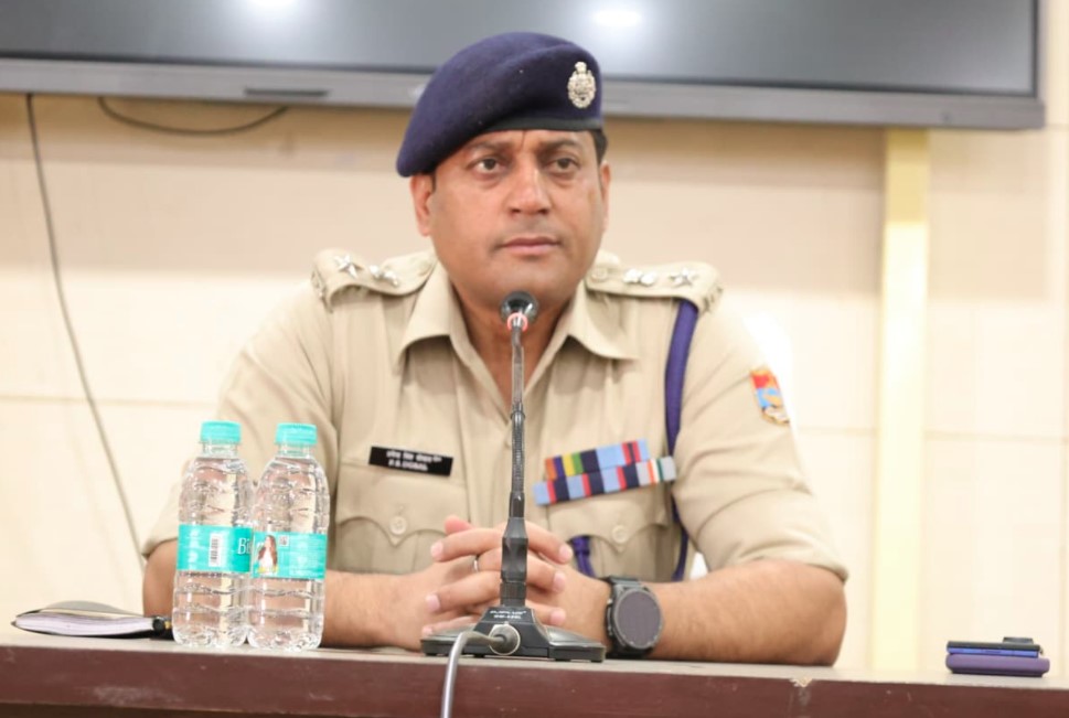 एसएसपी देहरादून ने नवआगन्तुक रिक्रूट आरक्षियों से किया सवांद